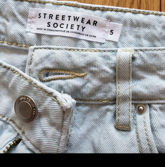 Raw Hemmed Straight Leg Wide Jean - Picture 2 of 4